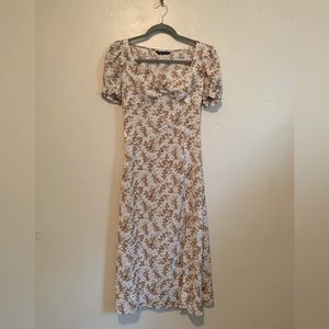 Cottagecore floral maxi dress white with gold floral print extra small
